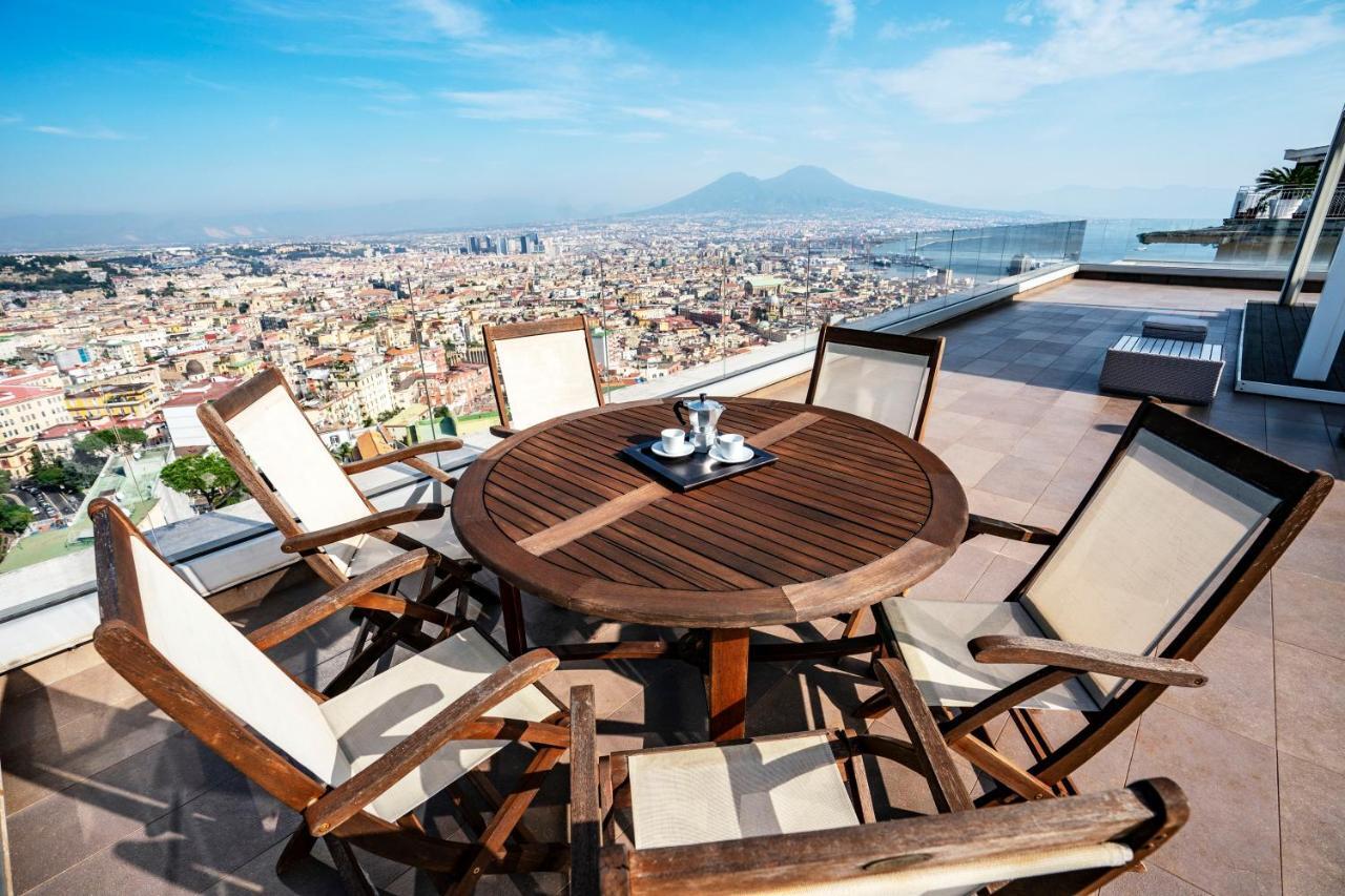 Terrazza Manu - Loft Suspended Over The City-Vomero Неаполь Экстерьер фото